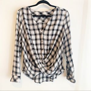 WOMENS PLAID BLOUSE SIZE